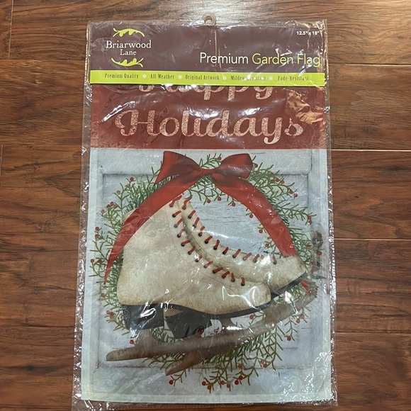 briarwood lane Other - NEW Briarwood Lane Happy Holidays Skates Garden Flag